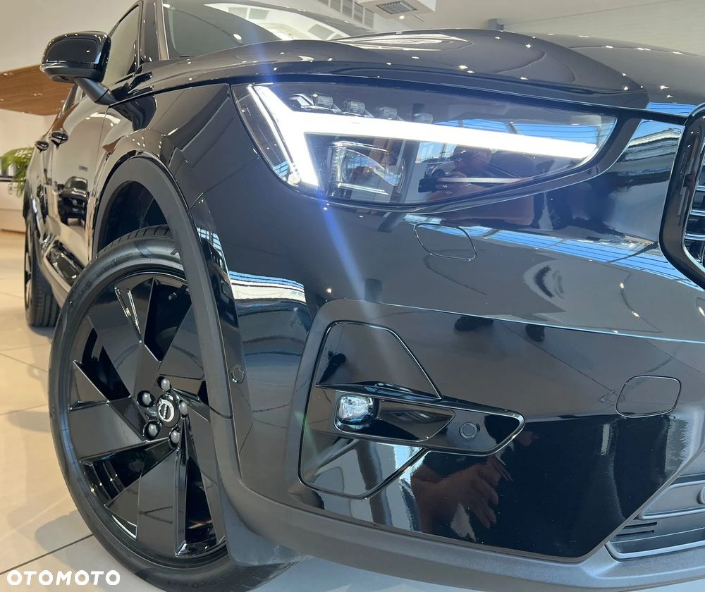 Volvo XC 40 B4 B AWD DKG Ultimate Dark - 16