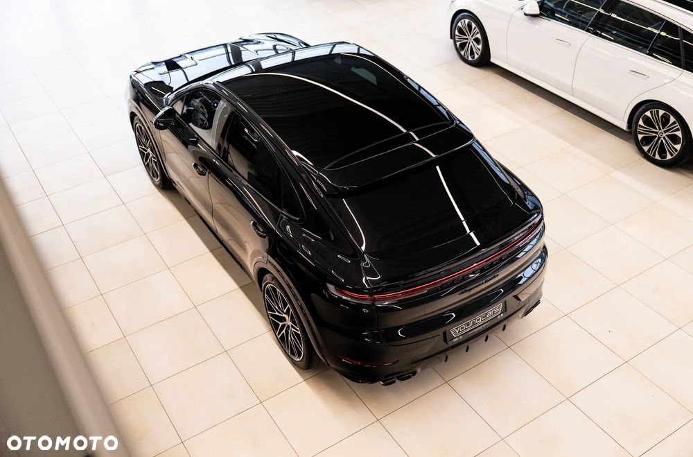 Porsche Cayenne Turbo E-Hybrid PHEV - 12
