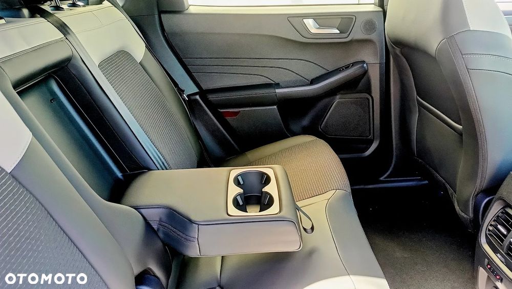Ford Kuga 2.5 FHEV FWD Sound Edition eCVT - 32