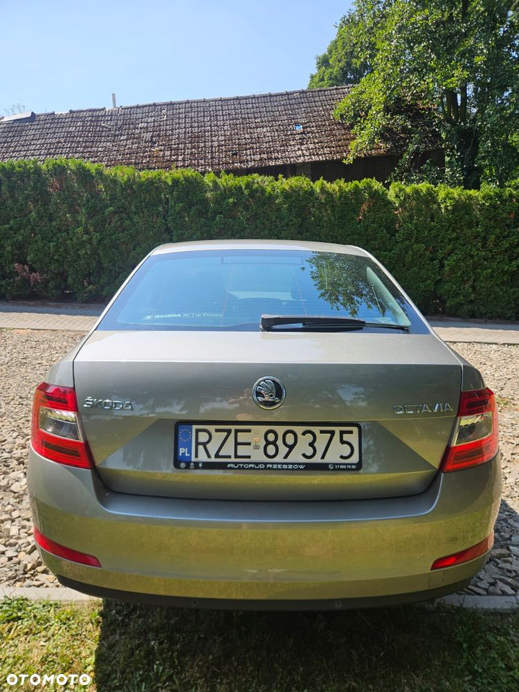 Skoda Octavia 1.4 TSI Ambition - 6