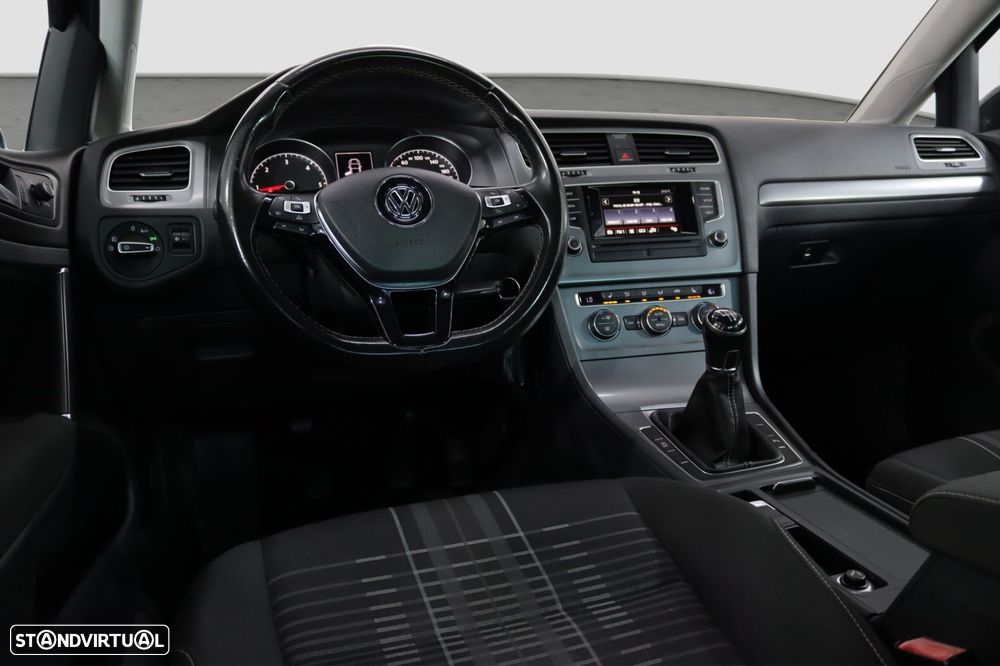 VW Golf 1.6 TDI BlueMotion Lounge - 4