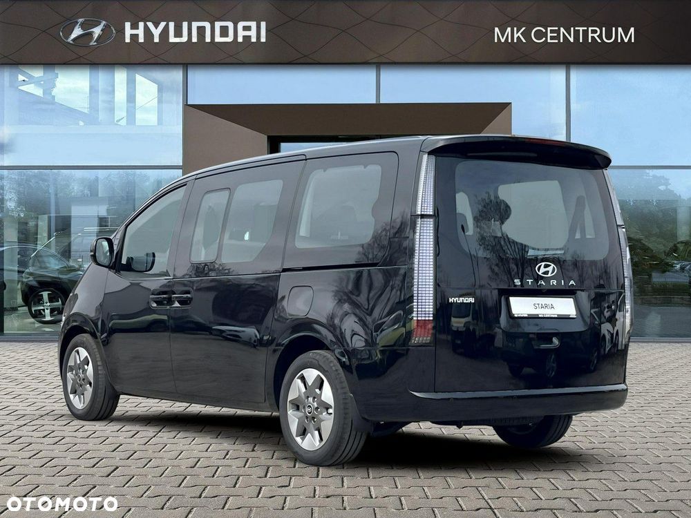 Hyundai Staria - 3