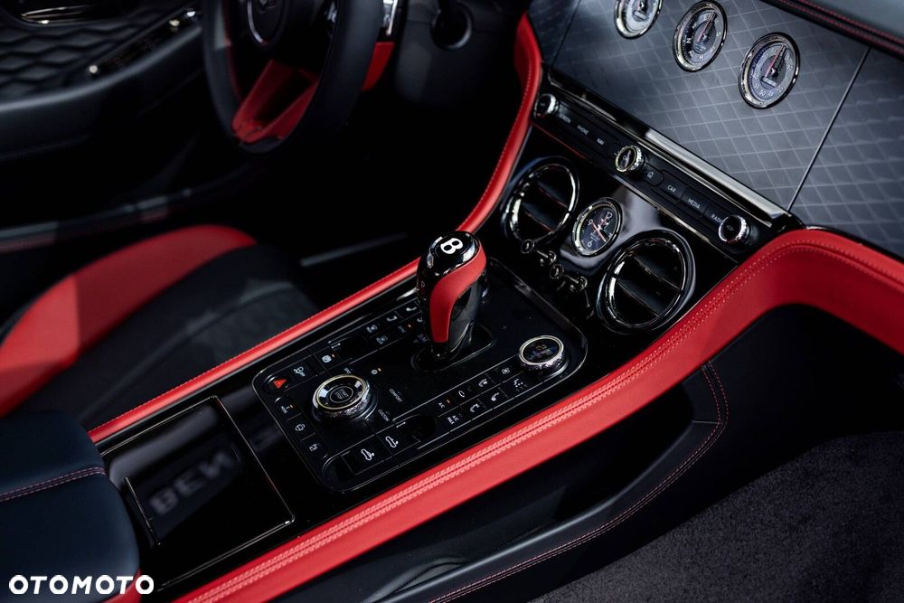 Bentley Continental GT - 11