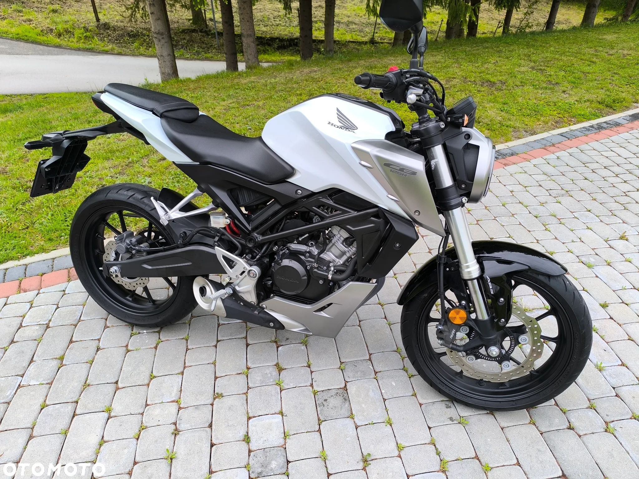 Honda CB - 1