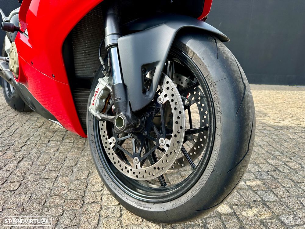 Ducati Panigale V4 S - 4