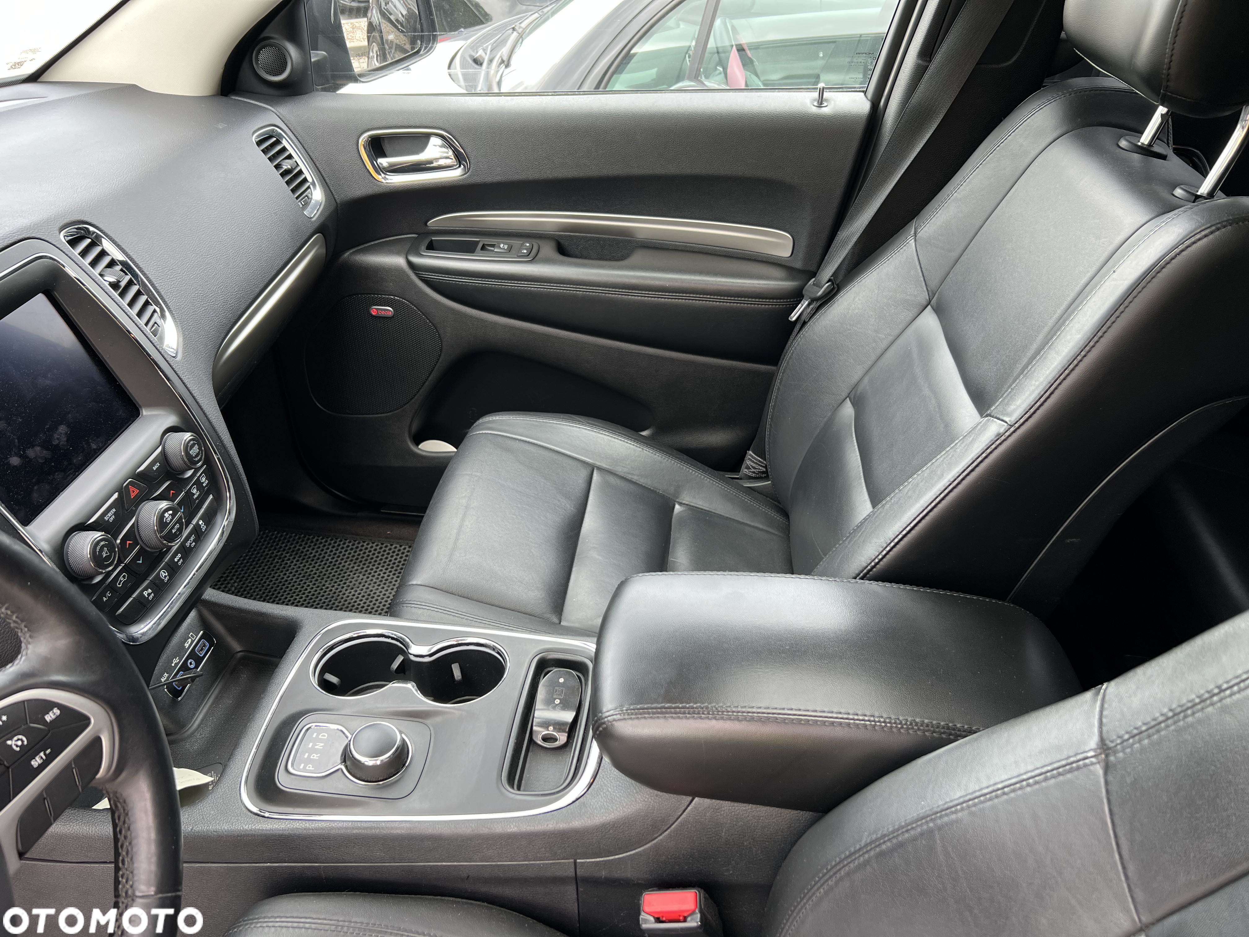 Dodge Durango - 35