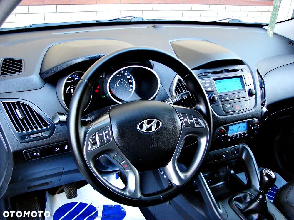 Hyundai ix35 1.6 2WD Fifa World Cup Edition - 21
