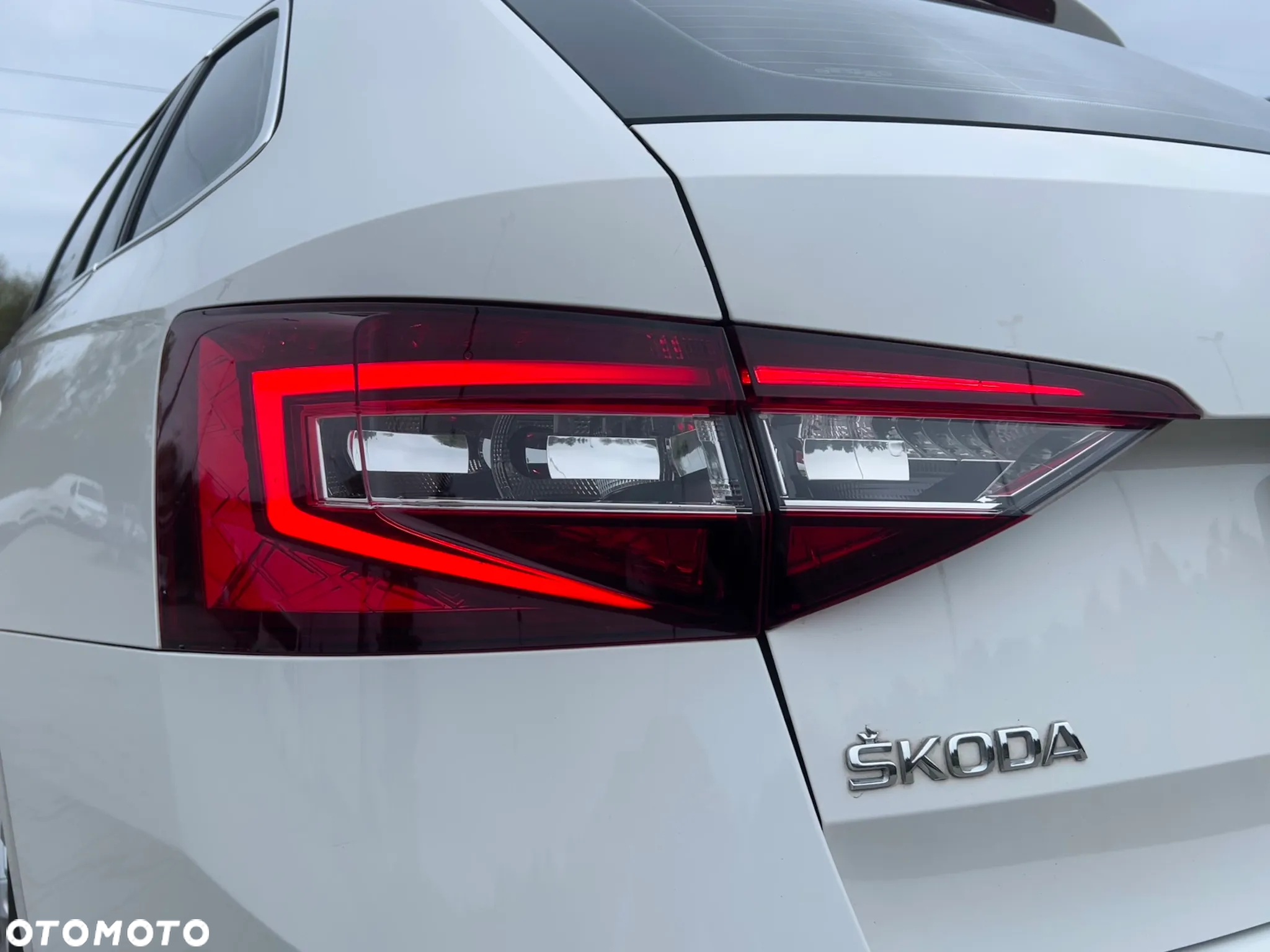 Skoda Superb 2.0 TDI SCR Style DSG - 9