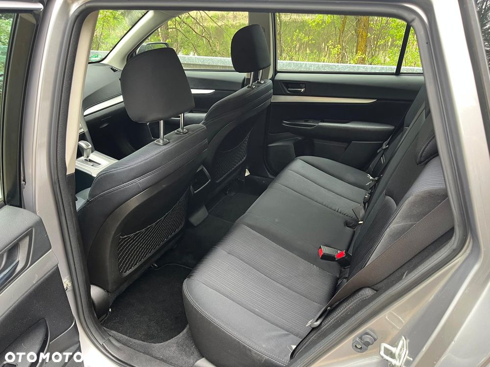 Subaru Legacy 2.5i Lineartronic Comfort - 10