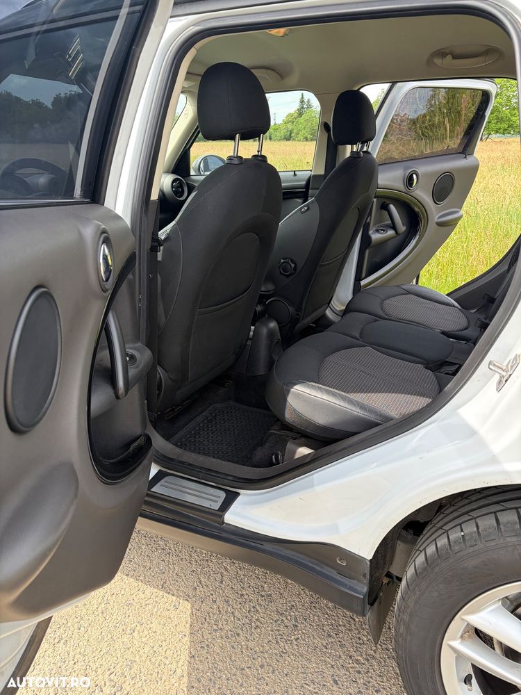 Mini Countryman Cooper D ALL4 AT - 13