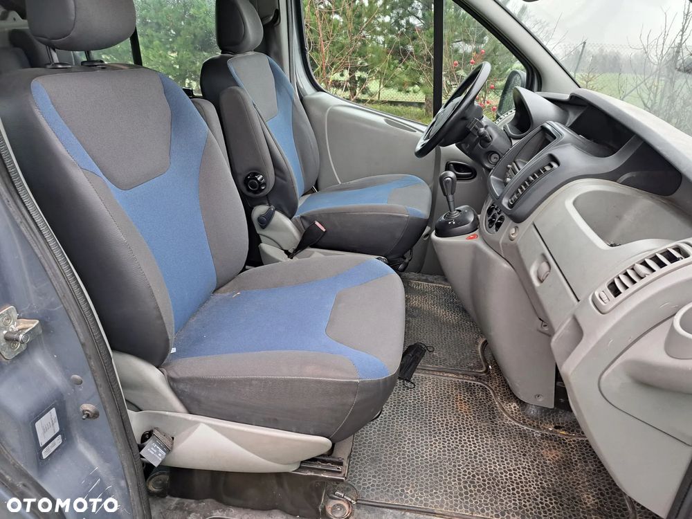Renault TRAFIC - 11