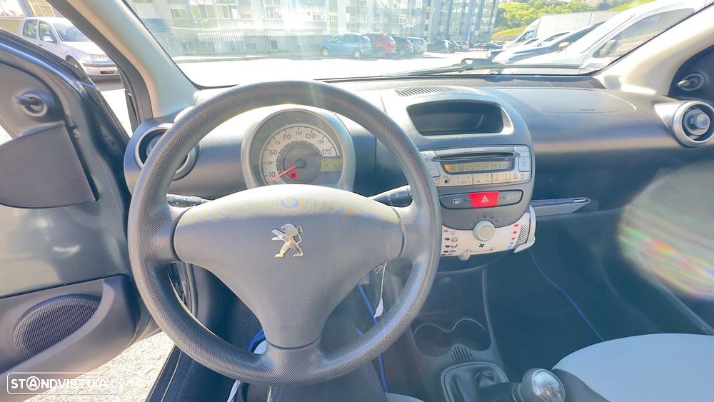 Peugeot 107 1.0 Trendy - 11