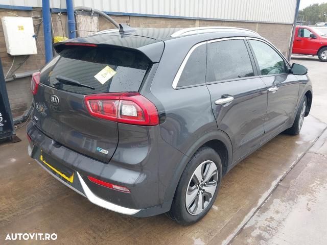 Dezmembrez Kia Niro DE [2016 - 2020] Hatchback 1.6 GDI (146 hp) - 3