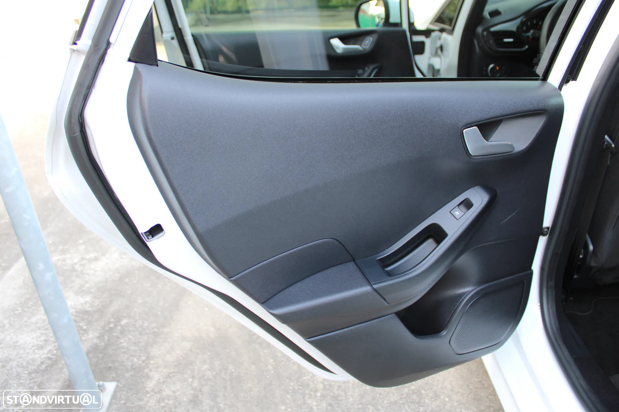 Ford Fiesta 1.0 EcoBoost ST-Line - 44