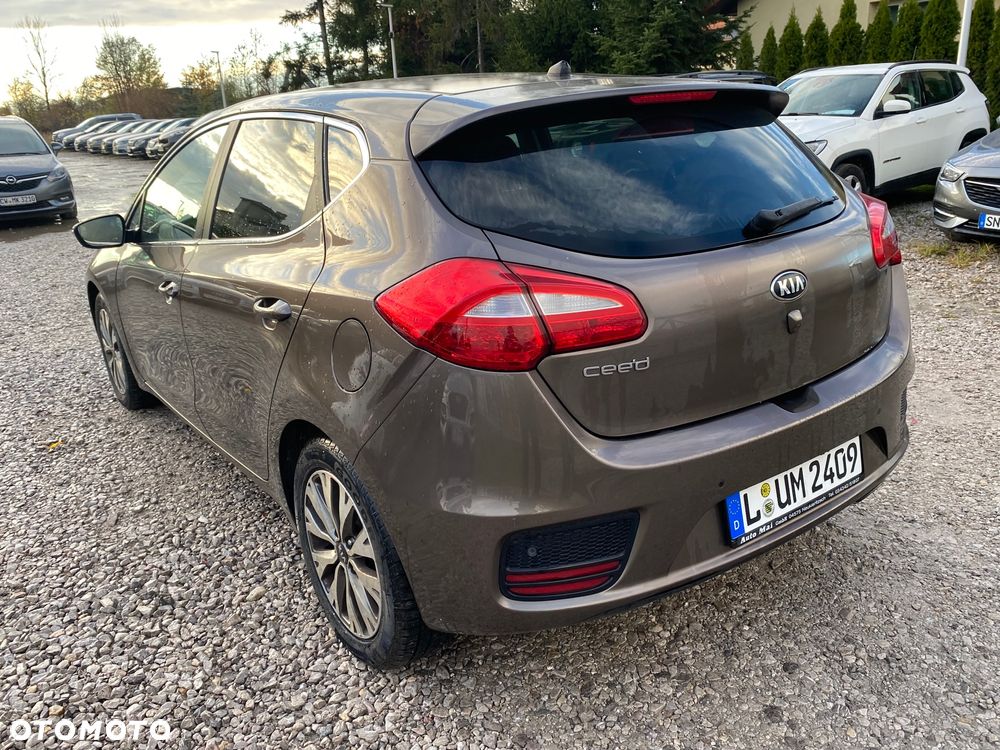 Kia Ceed 1.4 CVVT Attract Plus - 11