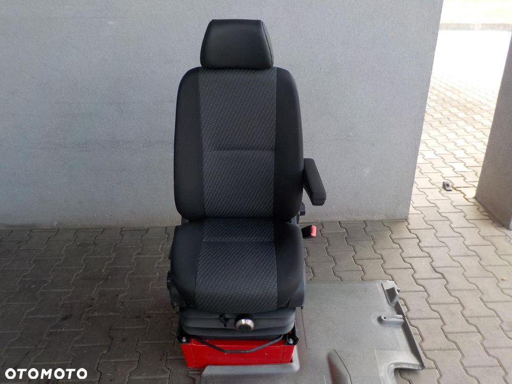 VW CRAFTER SPRINTER 906 FOTEL PRAWY PASAŻERA PNEUMATYCZNY + PODSTAWA - 2