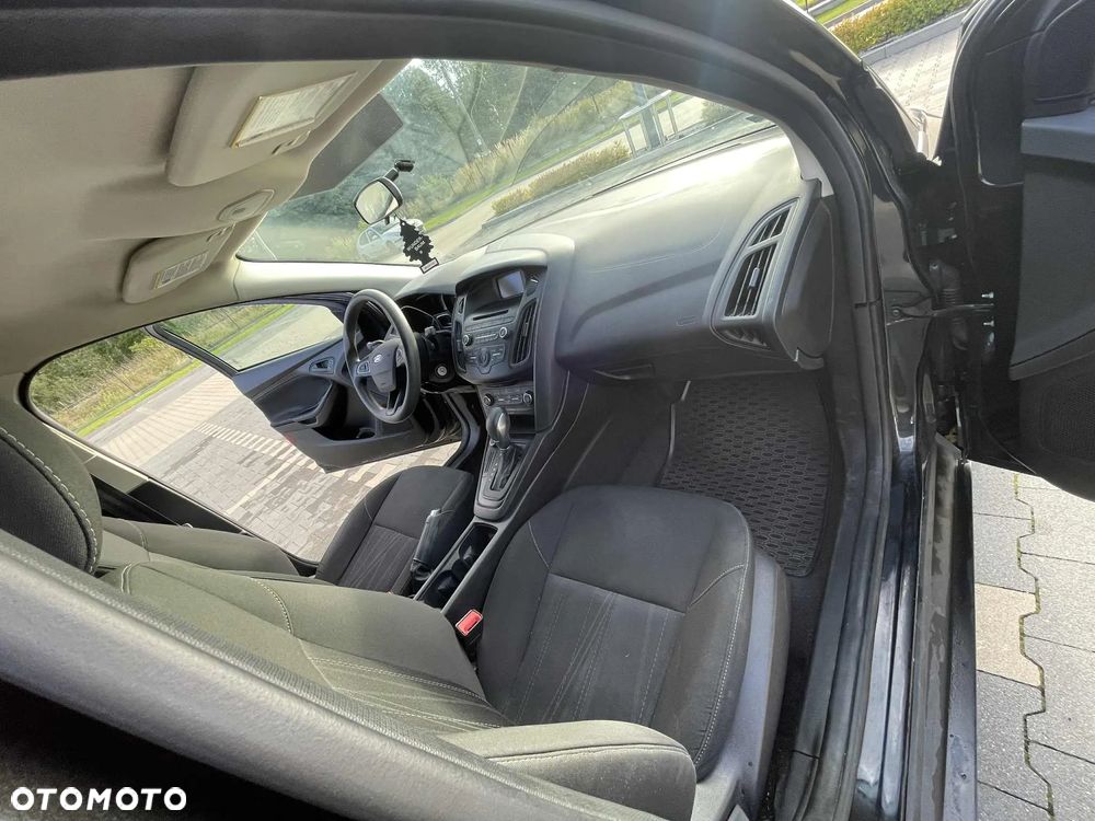 Ford Focus - 8
