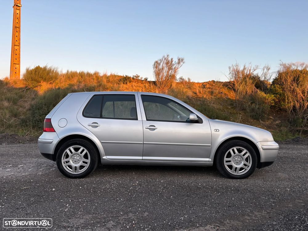 VW Golf 1.9 TDi 25 Anos - 29