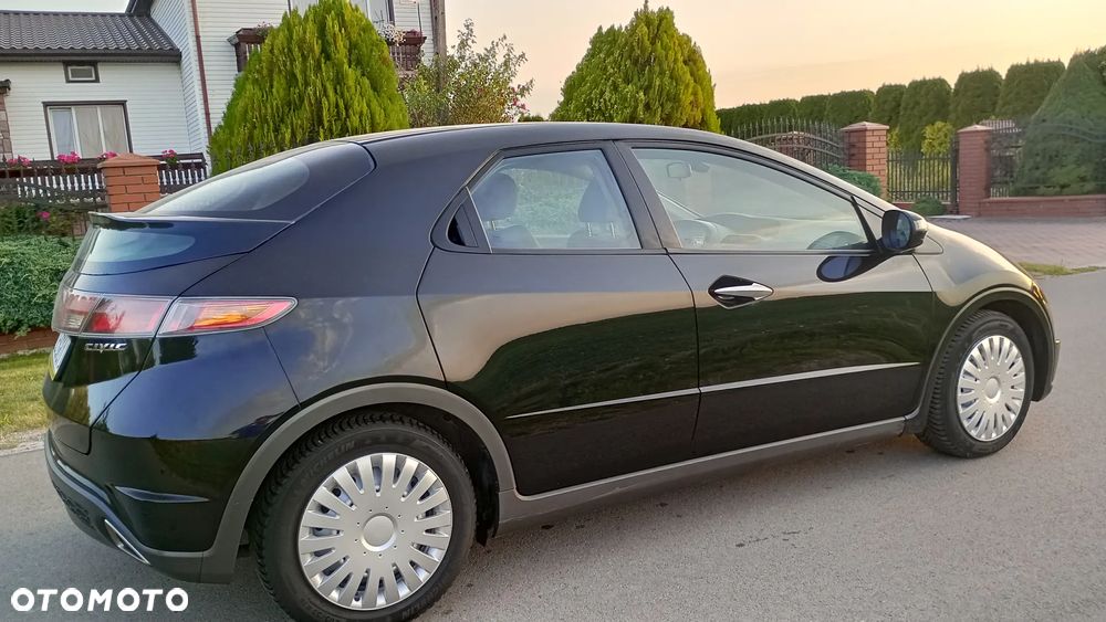 Honda Civic 1.8 Comfort - 14