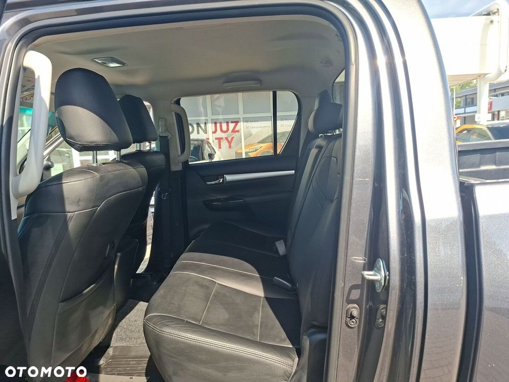 Toyota Hilux 2.8 D-4D Double Cab SR5 4x4 - 13