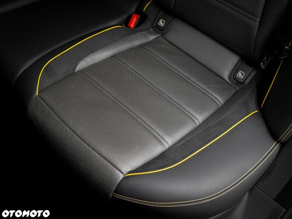 Mercedes-Benz Klasa E AMG 63 S 4Matic+ AMG Speedshift MCT-9G Final Edition - 36
