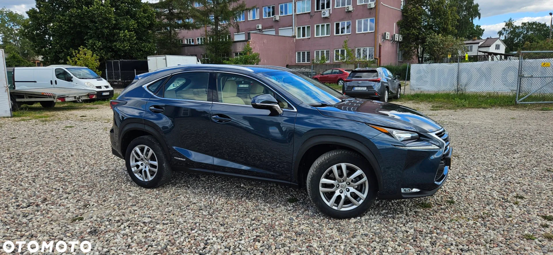 Lexus NX 300h Business Edition AWD - 11