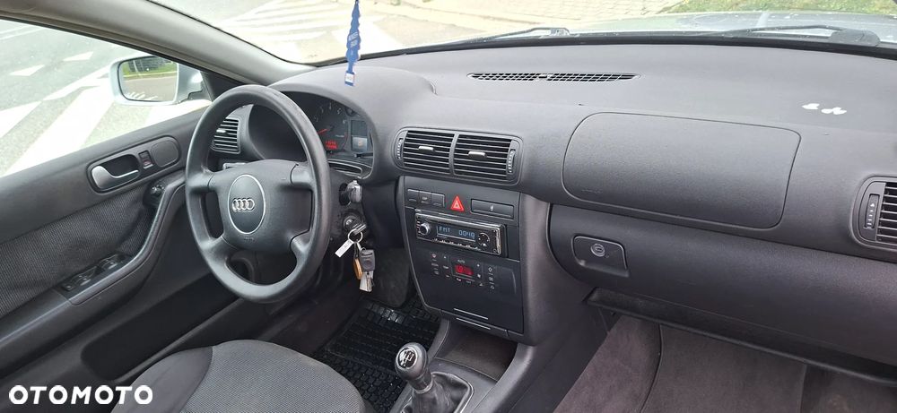 Audi A3 Sportback 1.6 Ambition - 22