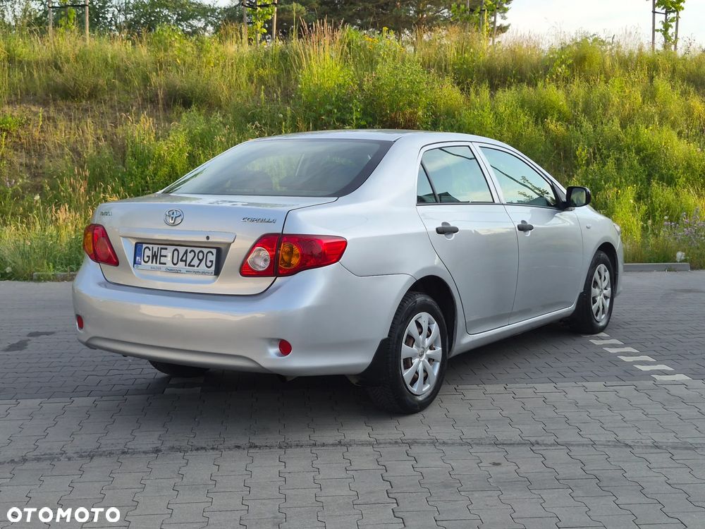 Toyota Corolla 1.4 VVT-i Luna - 4