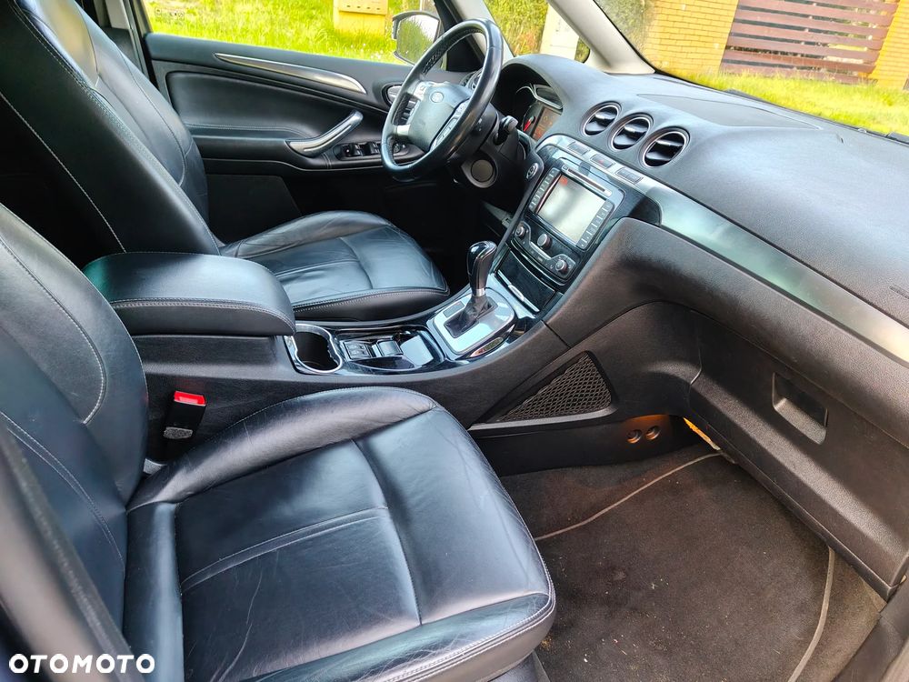 Ford Galaxy 2.0 TDCi Titanium - 17