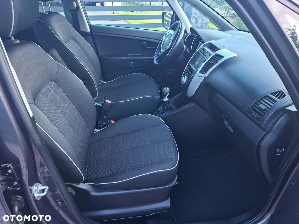 Kia Venga 1.6 CVVT Platinum Edition - 6