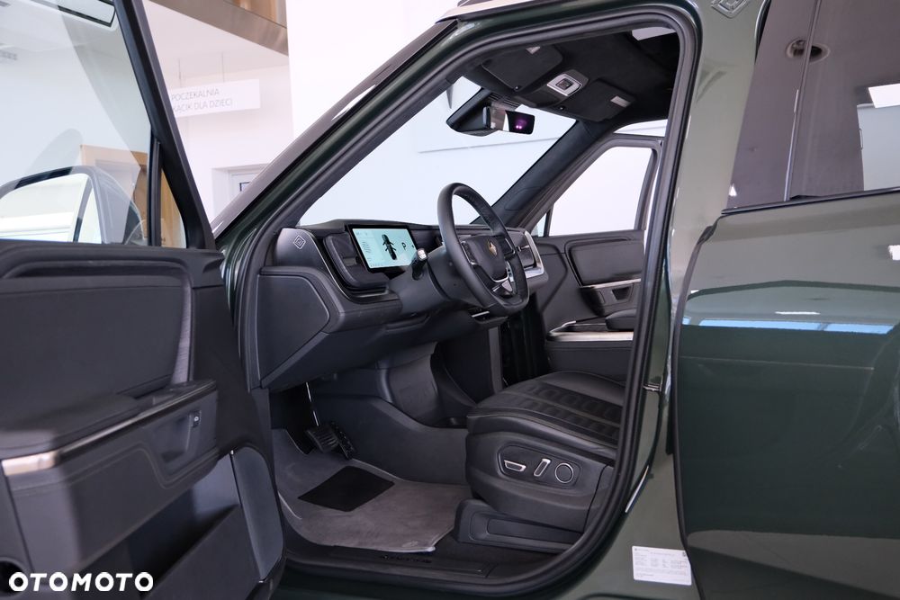 Rivian R1S - 23