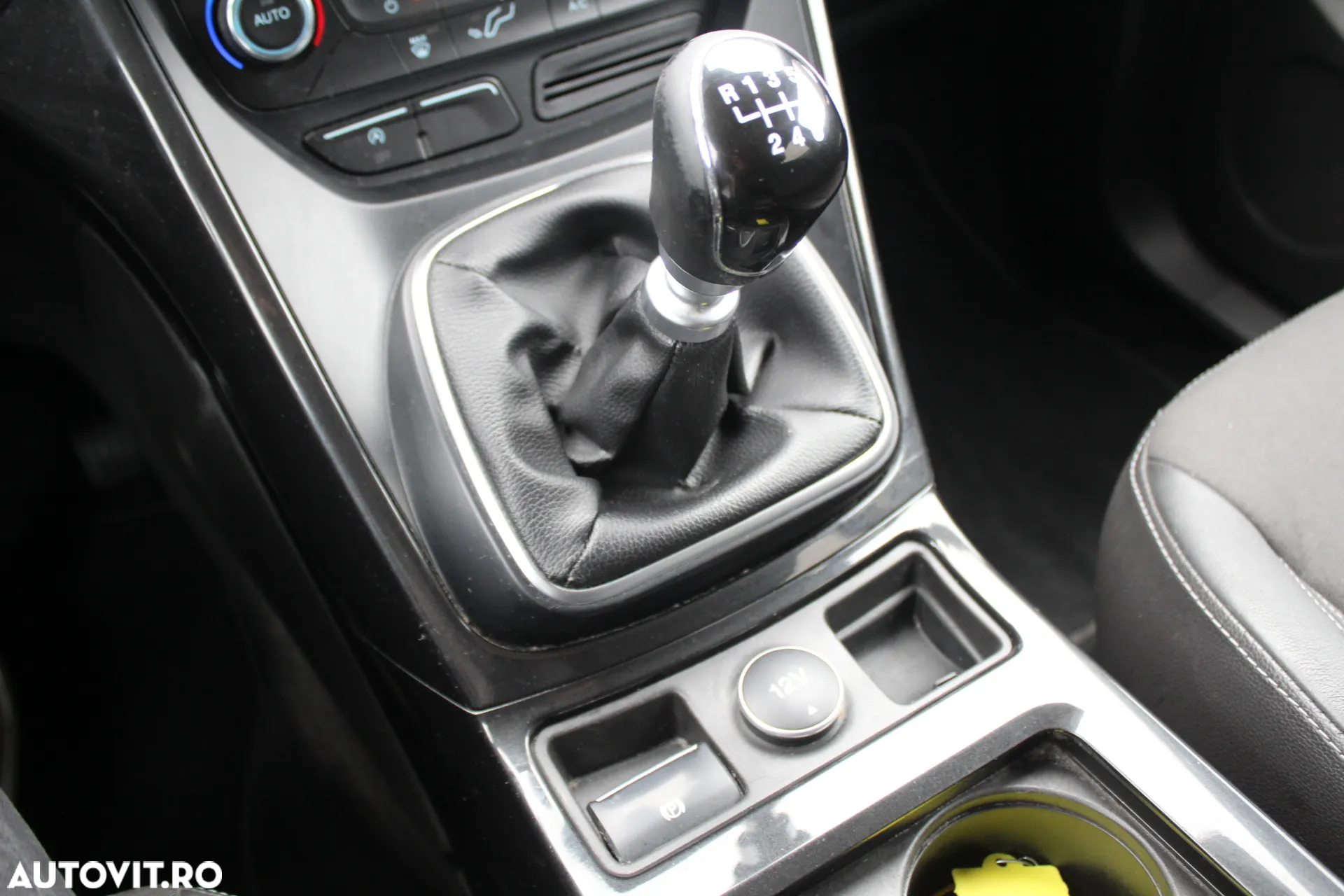 Ford Kuga 1.5 EcoBlue FWD Titanium - 11
