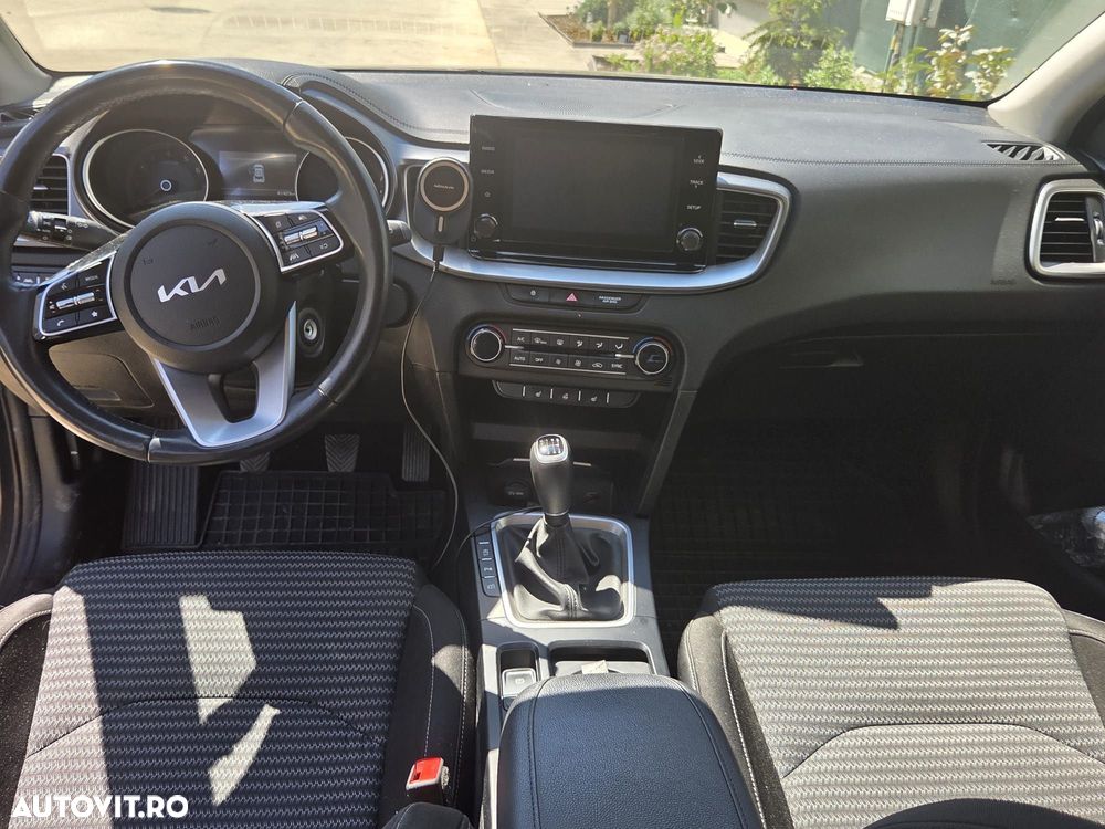 Kia XCeed 1.5 T-GDI 6MT City - 12