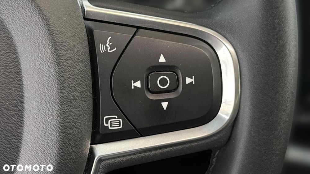 Volvo XC 60 B4 D AWD Core - 25
