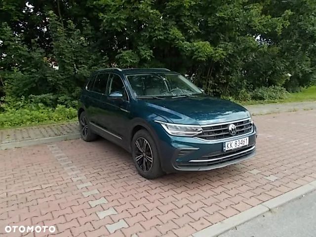 Volkswagen Tiguan 2.0 TSI 4Mot Life DSG - 2