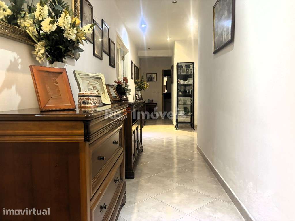 Apartamento T3 com garagem,sotão e terraço no Entroncamento - Grande imagem: 5/32