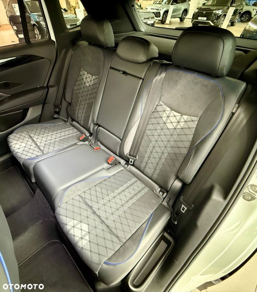 Volkswagen Tiguan 2.0 TDI R-Line Plus DSG - 26