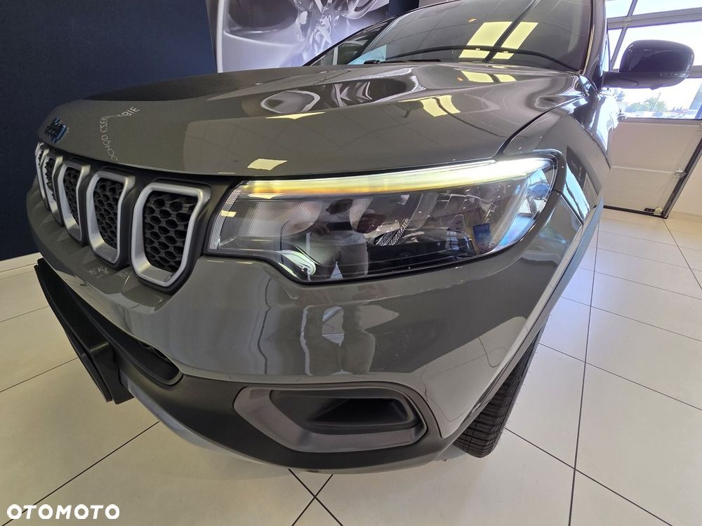 Jeep Compass 1.3 T4 PHEV 4xe Limited S&S - 28