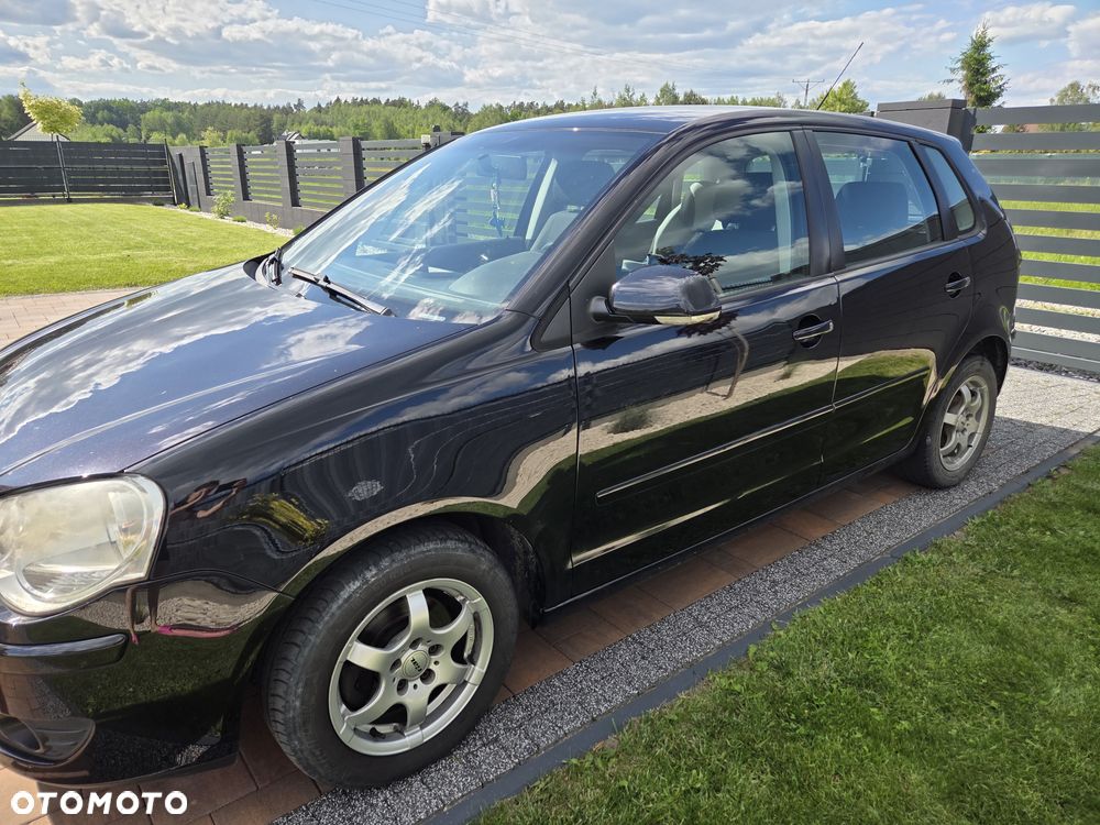 Volkswagen Polo 1.4 16V Comfortline - 5