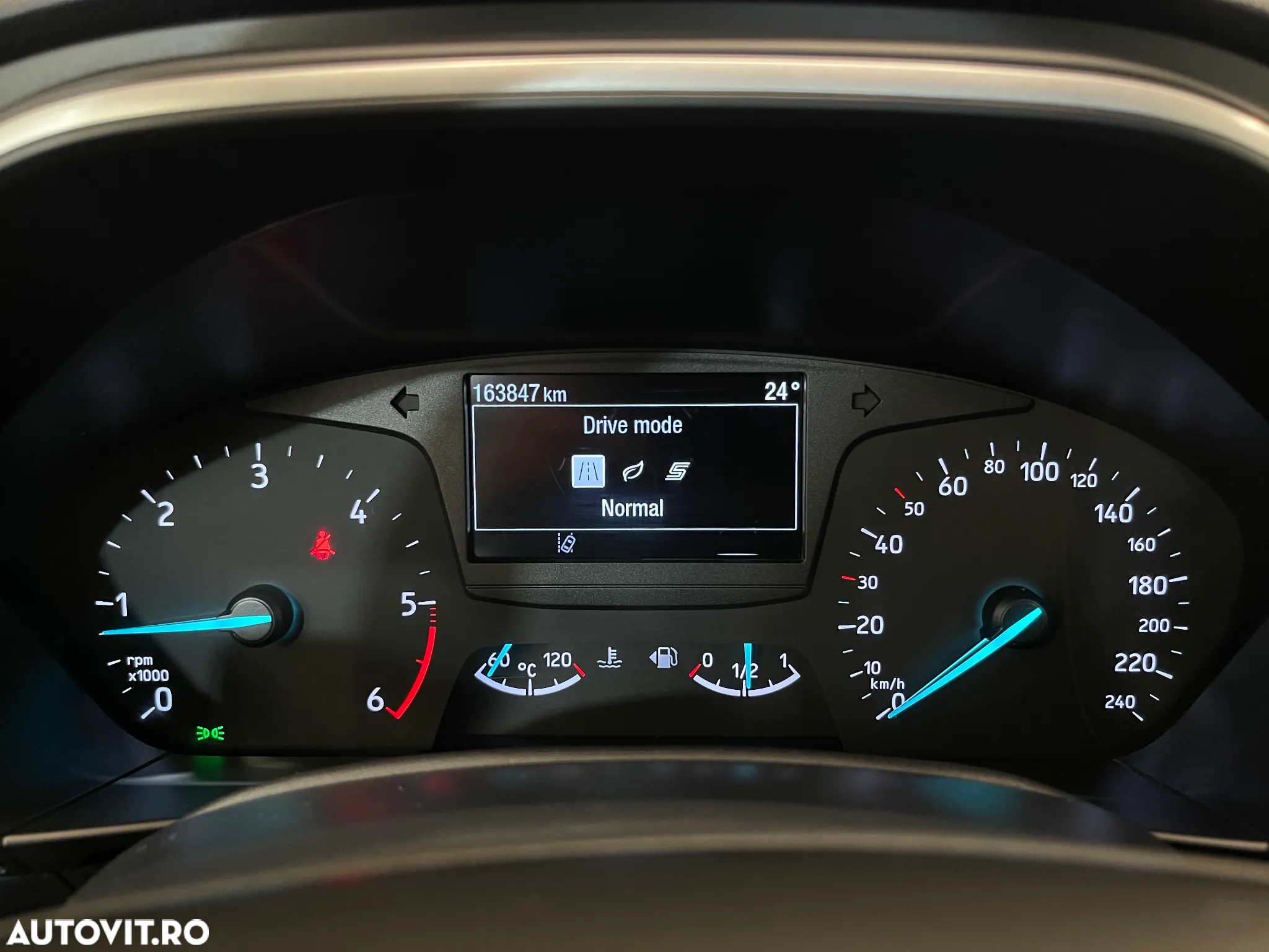 Ford Focus 1.5 EcoBlue Trend Edition - 23