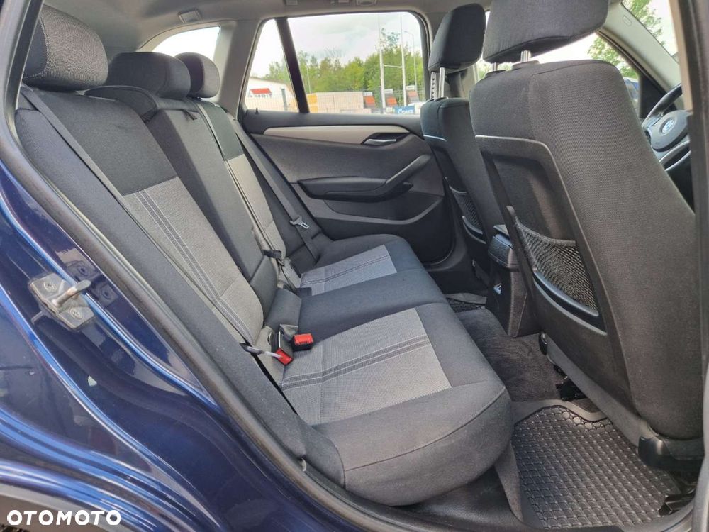 BMW X1 sDrive18i Sport Line - 17