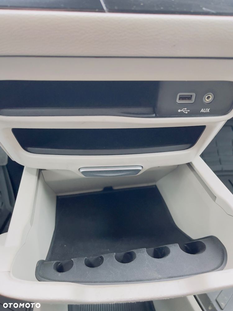 Chrysler Pacifica - 14