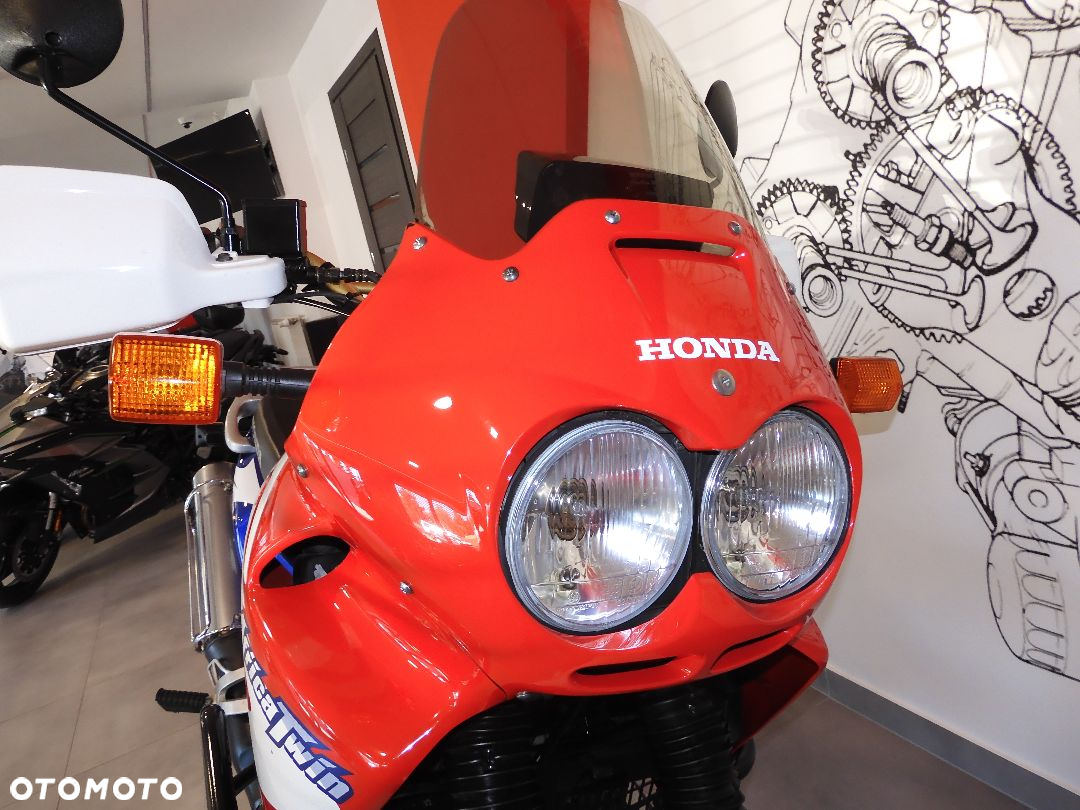 Honda XRV - 19