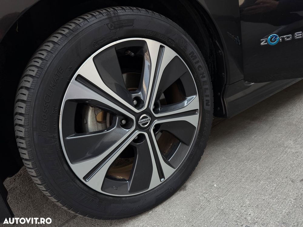 Nissan LEAF 40 kWh N-Connecta - 31
