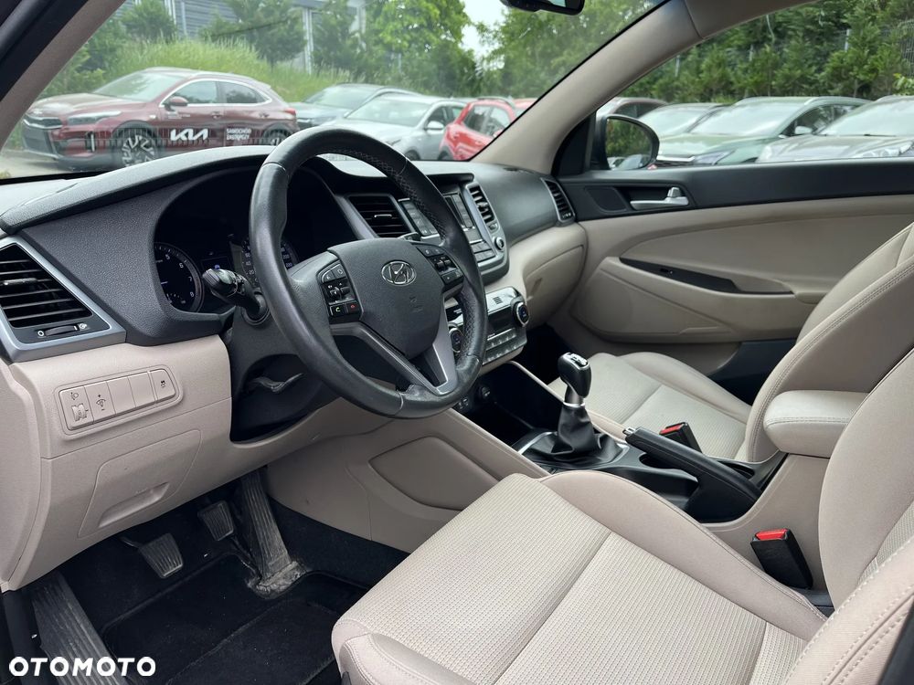 Hyundai Tucson 1.6 GDI BlueDrive Comfort 2WD - 9