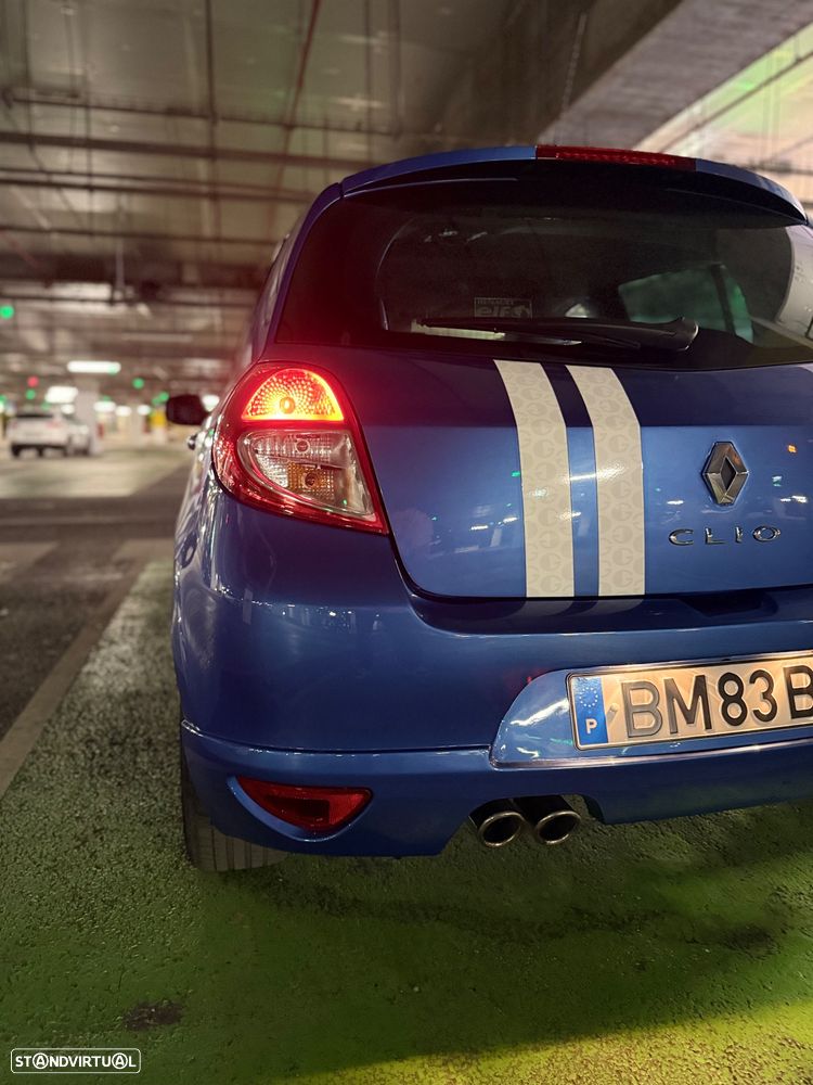 Renault Clio 1.6 16V 130 Gordini - 23