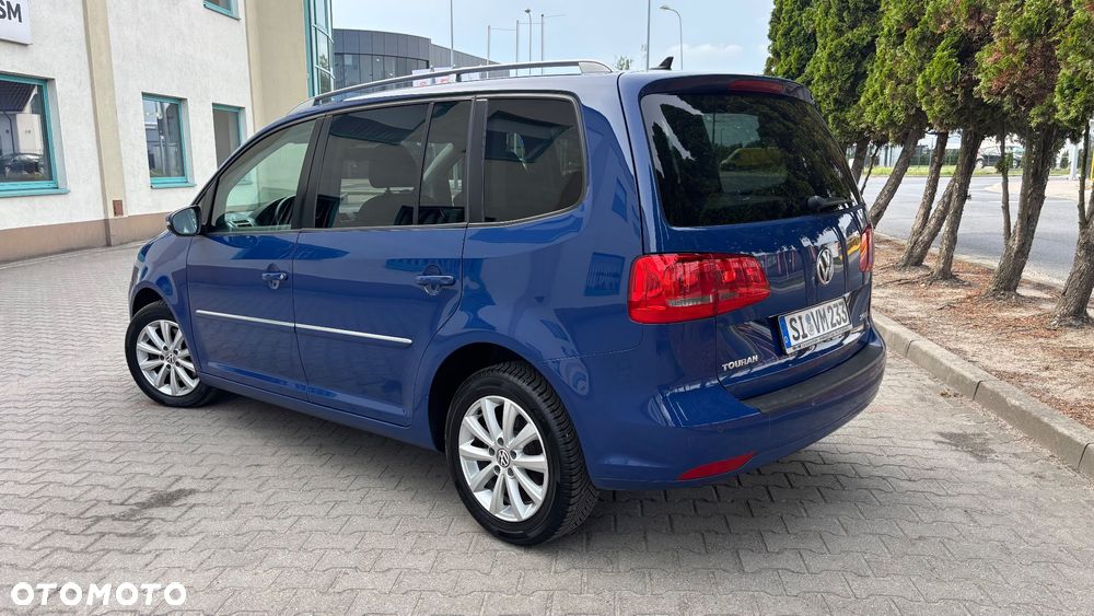 Volkswagen Touran 2.0 TDI DPF DSG Highline - 5
