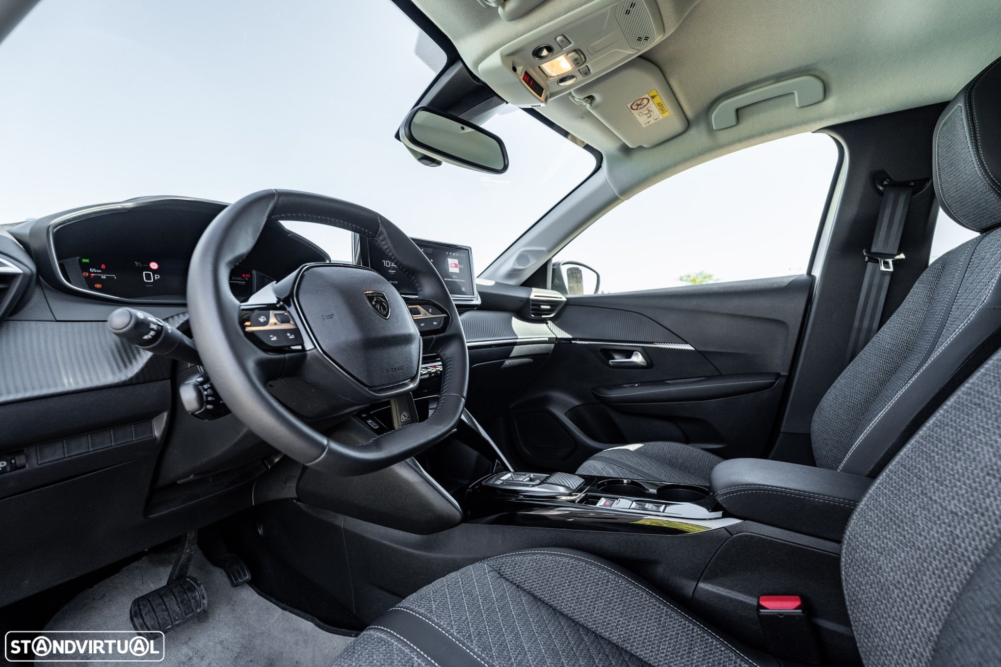Peugeot 208 1.2 Hybrid Allure e-DCS6 - 33