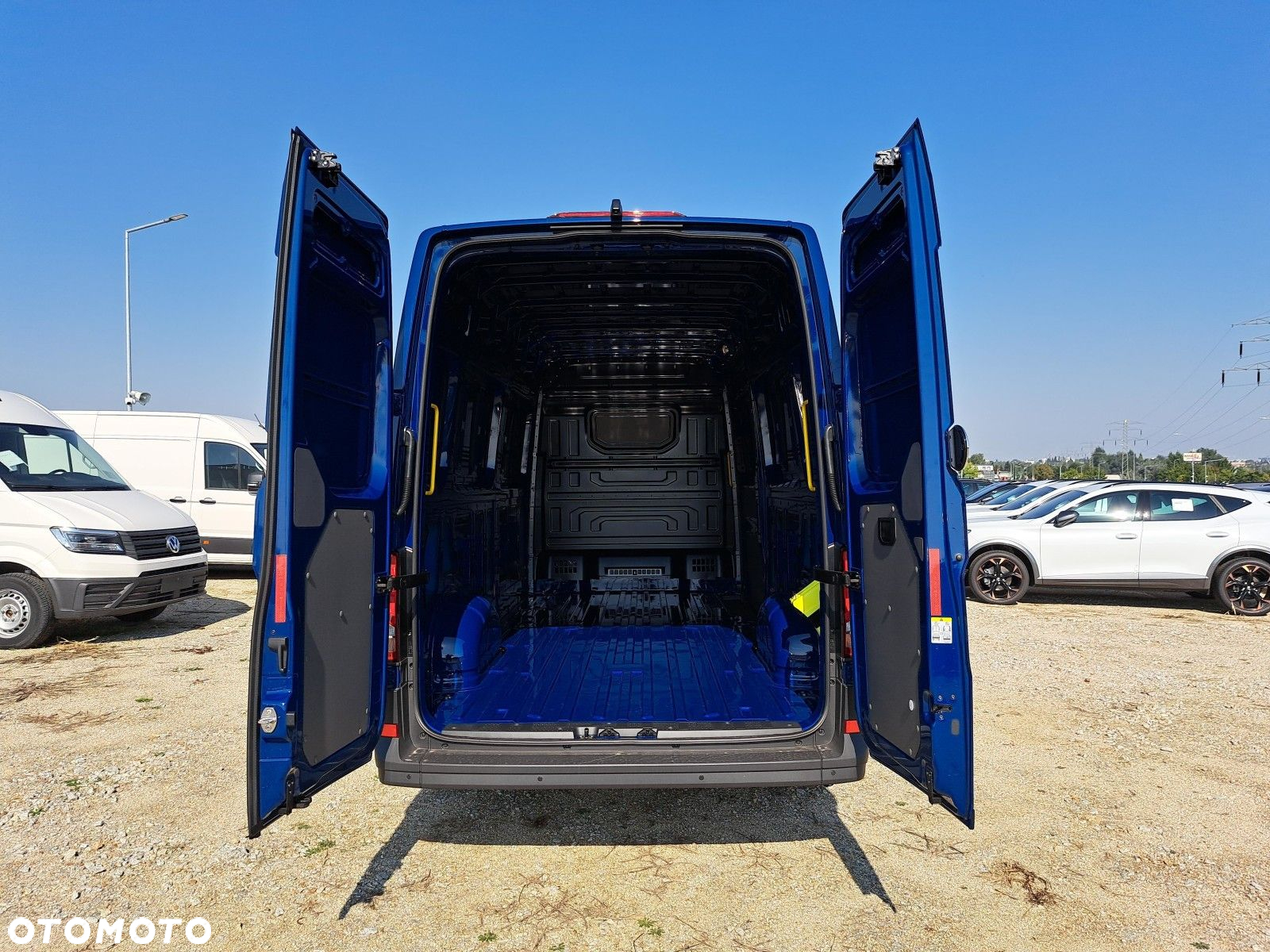 Volkswagen Crafter 35 Furgon, 2,0 TDI SCR 177KM,  6-bieg man., r.o: 4490 mm - 18