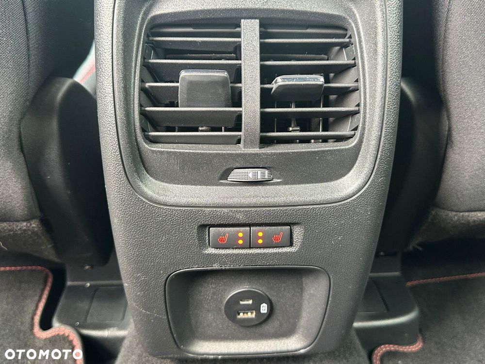 Ford Kuga 2.5 FHEV FWD ST-Line - 18